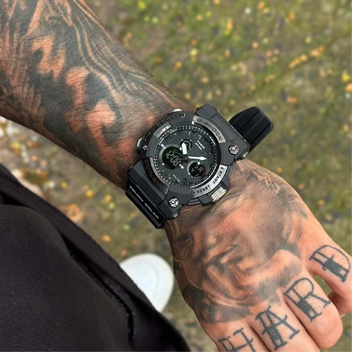 時計 G-SHOCK FROGMAN G-Shock Frogman Poison Dart Frog GW-8200TPF-1 